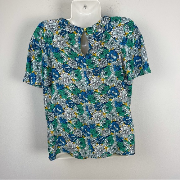 Banana Republic v-neck top with flutter sleeves S - Picture 3 of 10